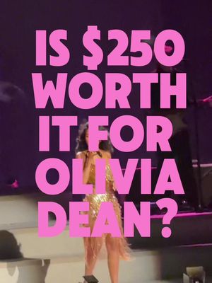 who doesn’t love a seafood boil? 🦀  #tickpick #oliviadean @TickPick 