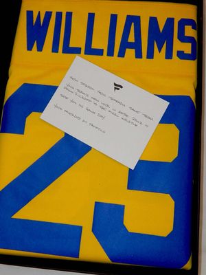 You know it’s a good day when a Rams package shows up. 💙💛🐏 Huge thanks to @fanatics for surprising me with the new 2026 Rams jersey! Football season is almost here, and I can’t wait to rep the Rams all season long. Which jersey are you rocking this year? 👀🏈 @Fanatics @Los Angeles Rams @NFL #GiftedByFanatics #RamsHouse #NFL #FootballSeason #LetsGoRams