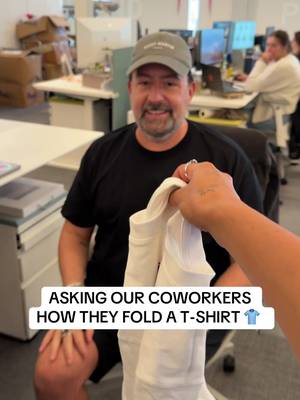 Who did it the best?? 👕 #fold #laundry #clothes #foldingclothes 