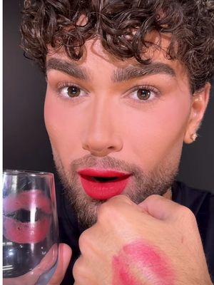 THIS IS HOW YOU STOP YOUR LIP COMBO FROM TRANSFERRING!! 👀 @Laka US A D  #MagicLipFixer #makeup #makeupartist #beauty #lipsealer