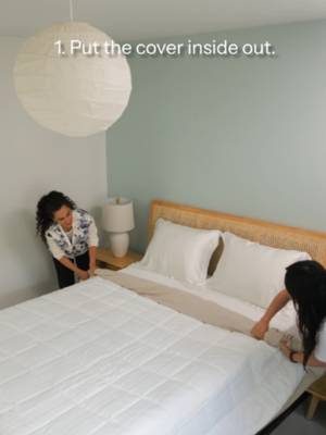 Stop wrestling your duvet. 💪  This burrito method is the ultimate bedroom hack you didn't know you needed. Save this for your next laundry day! ✨👇 [Duvet cover, Burrito method, Bedding hacks, Laundry tips]