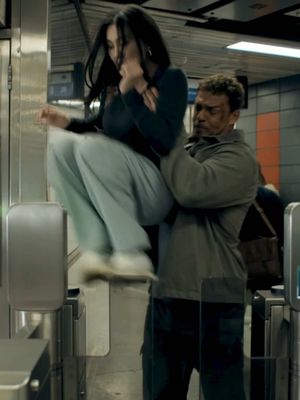 Reacher nggak akan biarin Lila lecet sedikit pun! Kebenaran apa lagi yang bakal terungkap di episode ini??? Tonton episode 4 sekarang! 💥 | 🎬: REACHER (Alan Ritchson, Agnez Mo, Anggun)