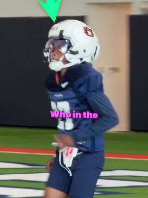 5’6 Auburn wide receiver Tray Taylor is going viral today & he’s a DOG 😳🔥 #football #d1football #CollegeFootball #footballtiktok #widereciever 