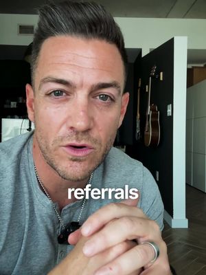 This entrepreneur reveals the one signal he uses to spot the wrong client #businessadvice #entrepreneurtips 