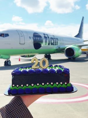 Happy birthday, Flair! Celebrating 21 years of connecting Canadians. ✈️💚 Since 2005, we’ve grown from one plane in Kelowna to flying Canadians from coast to coast. That’s a lot of takeoffs, landings and memories made along the way. Joyeux anniversaire, Flair! Nous célébrons 21 ans à rapprocher les Canadiens. ✈️💚 Depuis 2005, nous sommes passés d’un seul avion à Kelowna à faire voyager les Canadiens d’un océan à l’autre. Ça en fait, des décollages, des atterrissages et des souvenirs créés en chemin.