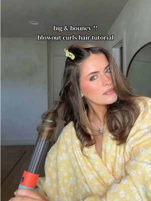 The most quick and easy !! blowout routine with @Olaplex 🎀🩰🍰🍒 Using the Volumizing Blowdry Mist and °7 Shine Serum Oil Mist #Olaplexpartner 