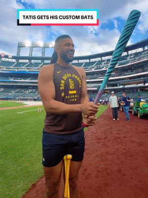 Which one should @Fernando Tatis Jr. use this weekend? @MLB @Padres  #Baseball #tatisjr #homerun #player 