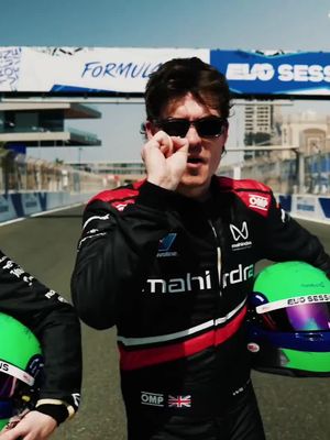 Señor Frogs take on Formula E, out now 🐸 