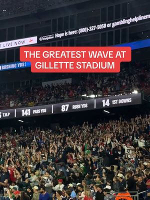 the greatest fan wave in @gillettestadium history #nfl #patriots #gillettestadium 