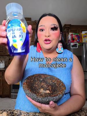 How to clean a molcajete. And YES… I know you see the soap  #HowToCleanAMolcajete #Molcajete #MexicanCooking #MexicanFood #CookingTips