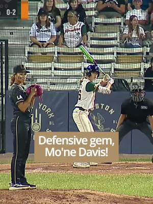 Mo'ne Davis tracks one down at the fence!