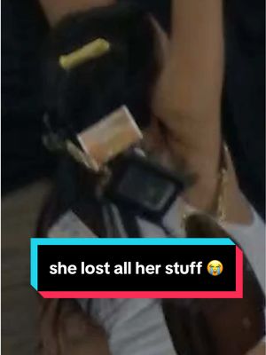 Count how many things flew out of this fan’s purse 😅 #MLB #baseball #funny 
