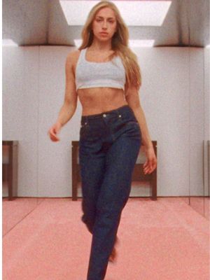 The right jeans change everything. @tate mcrae feels the High Rise Loose.