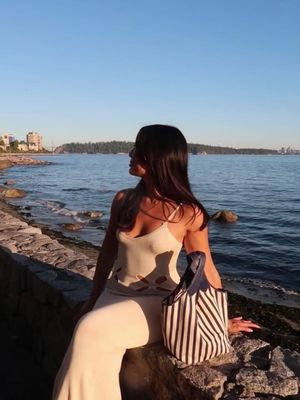 Oceanside in @Revolve 🌊 wearing the Superdown Lailani Maxi Dress 🫶 #revolvepartner #superdown #westvancouver #canadianblogger #revolveambassador