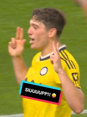 THAT’S A COBRA ‼️‼️ #LeedsUnited 