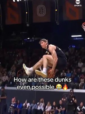 CAM HAZZARD IS INSANE 🤯🤯 Watch DUNKMAN live on TNT 📺 #basketball #dunk #bball #dunkman #hoops 