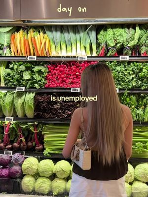 spend the perfect (unemployed) day in LA with me ☀️🌴 from beach hopping and workout classes to erewhon smoothies #losangeles #dayinmylife #travelvlog #thingstodoinla @Barry’s @Erewhon @sweetgreen @Magnolia Bakery 