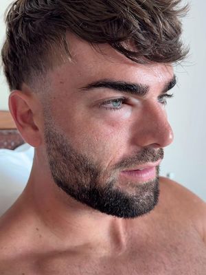 When you wake up with swollen eyes the day after the wedding 😭😭😭😭 