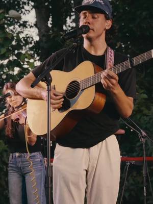 That’s a wrap on the summer, thank you for singing your hearts out!! we’re gonna go home now, we’ll see you guys in september for THE PICTURES OF YOU TOUR!!!🦬🍺 #newmusic #newsong #folk #folkmusic #buffalotrafficjam 