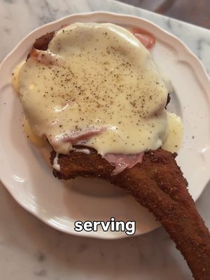 Trying Prosciutto NYC in the East Village, a Tuscan inspired Italian spot serving potential one of my favorite bites in 2026🙌🏾 #italianfood #italy #foodreview #nycfood #pasta 📍 435 E 9th St, New York, NY 10009     