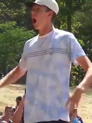Gannon Buhr ACES the blind 528' hole 1 at Toboggan to kick off Round 2 at the PDGA Pro Worlds! 🤯