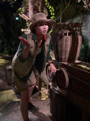Our explorers are kinda busy! 🤣 #ThePaddingtonBearExperience #PaddingtonBear #SummerHolidays #ThingsToDoInLondon #LondonActivities