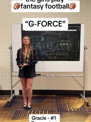 The girls play fantasy 🏈 who had the best first pick? #nfl #football #fantasyfootball 