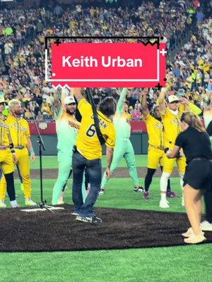 Mid game btw 😂  My karaoke song growing up!! @Keith Urban 🎸🐐