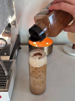 Pumpkin latte with maple brown sugar cold foam to go please 🎃🍁✨☕️🤎 Recipe: - 1-2 tbsp pumpkin syrup - pinch of salt  - double shot of espresso  - ice  - milk  - maple brown sugar cold foam  Enjoy🫶🏼 #cannedlatte #homebarista #icedcoffeerecipes #coffeeroutine #coffee