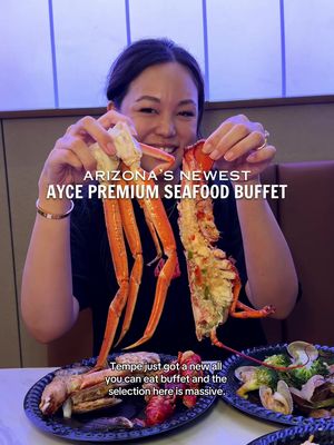 A new all-you-can-eat buffet just opened in Tempe and the selection is HUGE 👀🍣🦀 UMI Hotpot Sushi & Seafood Buffet has 200+ items to choose from, with everything from seafood and sushi to hot pot, ramen, grilled meats, and more. Some of the highlights include crab legs, lobster, oysters, shrimp, crawfish, mussels, sushi, and sashimi. You can also build your own bowl at the hot pot station, grab a bowl from the ramen station, and make sure to save room for dessert. And don’t skip the beverage corner, with options like milk tea and fruit tea! UMI BUFFET  📍7810 S Priest Dr, Tempe, AZ