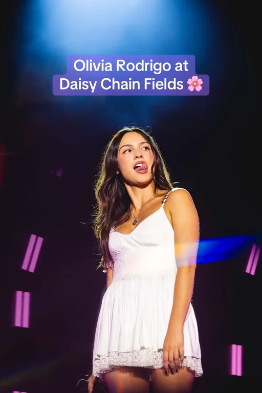 Olivia Rodrigo capped off her inaugural Daisy Chain Fields festival with her own performance, including duets with Sarah McLachlan, Alanis Morissette and Stevie Nicks 🌸
