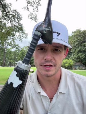 There are negatives to it 😂 . . #adaptiveathlete #adaptivegolfer #golf #funny #prosthetics 