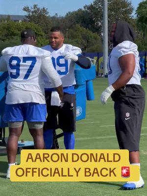 Aaron Donald steps onto the practice field once again with the Rams 🐏 (via FredoCervantes/X) #rams #nfl #football #aarondonald #larams 