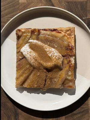 Got overripe bananas? This is where they go!🍌 Sliced, caramelised under maple sugar and butter, topped with puff pastry, then finished with a silky tahini caramel and coconut yoghurt. The riper the bananas, the better this gets, ten minutes of prep and no waste! 🤌Find “Easy Puff Pastry Banana Tart" on the website (link in bio). #veganbaking  #vegandessert #easybaking #puffpastry #bananarecipes