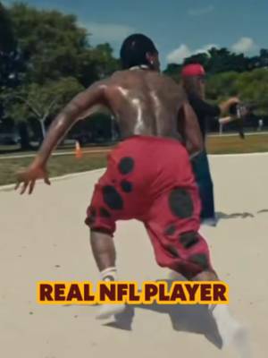 this is an NFL player, idk where his helmet is tho #NFL #football #StefonDiggs #washingtondc