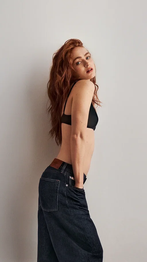 Sadie Sink in the jeans that fit just right.