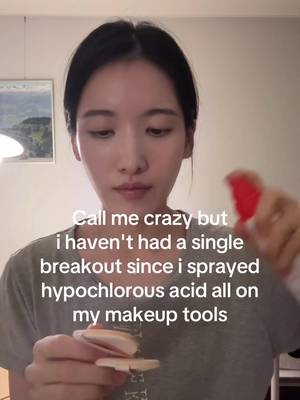 Sanitizing brushes so i don't have to wash them everyday  Not sponsored spray is from @Dr.Althea US rapid hypochlorous acid rescue mist #koreanskincare #skintok 
