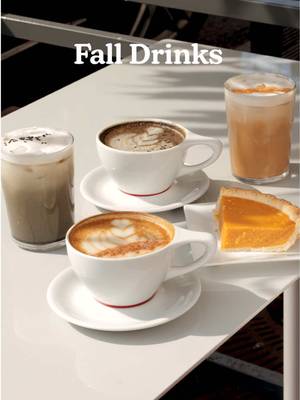 Manifesting crisp air, changing colors and sweet flavors, our fall menu drops today featuring the Pumpkin Pie Latte and Black Sesame Honey Latte. With syrups and cold foam made in-house, we’re excited to have these drinks accompany us into the changing of the seasons. Starting today, our fall menu is available at coffeebars nationwide. Stop in and try the iced and hot versions this season! #falldrinks #pumpkinlatte #blacksesame #intelligentsia #intelligentsiacoffee