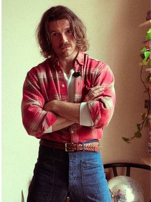 No hate to fresh fluff but old flannel just hits different.  #mensweardaily #flannelseason #vintagestyle 