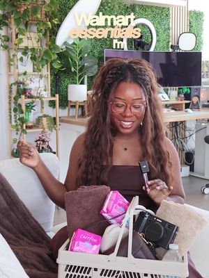 #CarefreePartner Beach bag check 👜🏖️ I made a quick Walmart run before one last summer beach day to grab all my essentials, including Carefree liners. I love having that extra layer of confidence so I can make the most of the rest of summer! ☀️✨ @Carefree @Walmart #EndOfSummer #YourConfidenceLayer #ad 