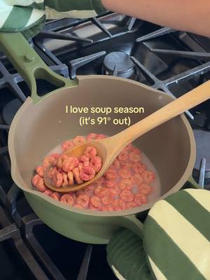nothing screams “fall” like a warm pot of strawberry cereal + milk 😀 #soupseason #heatwave #september #fall #soupszn 
