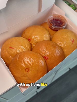 🔥KOLACHE SHOP WITH HALAL OPTIONS, KRONUTS, MACARONS & MORE🔥  📍 @KarmaKolache - Sugar Land is having their grand opening in Sugar Land on Saturday, September 5 and they have a lot of good specials going on! Their kolaches are SOO buttery and soft and they have so many good flavors like butter chicken, Philly cheesesteak, barbacoa birria, smoked brisket and they also have macarons! I’ll leave more details for their grand opening below ⬇️🎉  📍 1912 Westcott Ave Ste 228  🗓️ September 5th, Saturday, from 6AM to 7PM! -First 25 customers snag a $25 Gift Card💳 -Next 25 customers receive a $10 Gift Card. -Free House Coffee (Limit 1 per customer) ☕ -$1.00 Macarons (Limit 6 per customer) -$3.00 Lattes, Cappuccinos, Frappes & Iced Coffees (Valid 09/05-09/06) ☕ -Free Kolache for the first 500 sign-ups by Texting KARMA15 to 578277 (For a regular sized kolache valued at $2.49) 📱🥐 •We’ll have Face-painting and a lion dance show to entertain the whole family! 🎨🦁💃 -Face-painting from 8AM to 1PM -Lion Dance show starts at 11AM #houstonfood #htx #houstonhalal #houstoneats