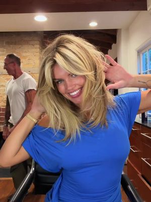 SOOOO MUCH FUN stlying the AMAZING @Shaysullivan !!!! THE BEST CUT by @Philip Foresto  Too much or NEVER ENOUGH!! 💘🤩🤪   #rachelgreen #hairvolume #hairtutorial 