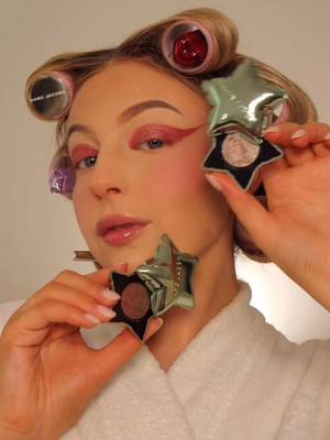 This is my Beauty Marc 🩶What’s yours?  Marc Jacob’s Beauty is available at Sephora @SEPHORA AUS + NZ @MarcJacobsBeauty AD  Products:  Legally Bronze Bronzer  Joystick Blush Stick  Born Star Cream To Powder Eyeshadow  Moneyshot Highlighter Gel  Flashes Volumizing Mascara  Heart On Shine Lipstick  #MarcJacobsBeauty