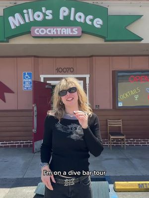 Dive bar tour continues at a family owned dive in Whittier, Ca 😎🤘🫶 #losangeles #divebars #spookyfoodie #whittier 