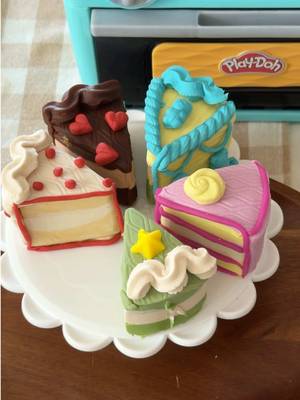 Let’s really play with our food and make a kawaii cake with @Play-Doh! #Ad