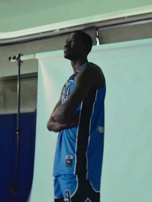 First day as a Weaver 👏 *NOTE: Malick Diouf will be wearing No. 10 for the Weavers. #EASL #NextLevel