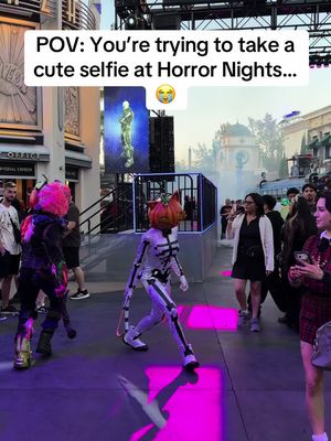 POV: You’re trying to take a cute selfie at Horror Nights… 😭 #HalloweenHorrorNights 