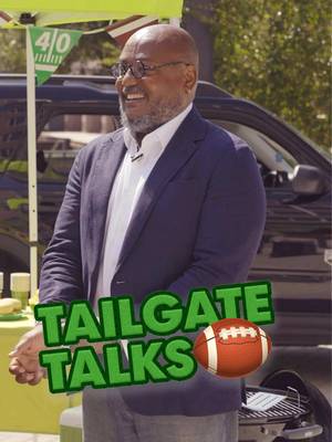 Professor @ILLYA DAVIS pulled up to our MEAC SWAC Challenge to talk about his mentorship to young students. What professor has changed your philosophy? Host: @Isaac Williams  #cricketwireless #tailgatetalks #meacswacchallenge #morehouse #hbcu