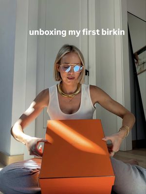 thank God for airtags. still can't believe I finally bought it o| went back and forth on colors approximately 400x did I pick the right one😬 #Birkin #HermesBirkin #BirkinUnboxing #HermesUnboxing #LuxuryFashion   